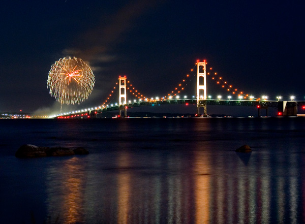Details about   Mackinac Bridge  By Night and By Day   Mackinaw City  MI   Postcard  18 