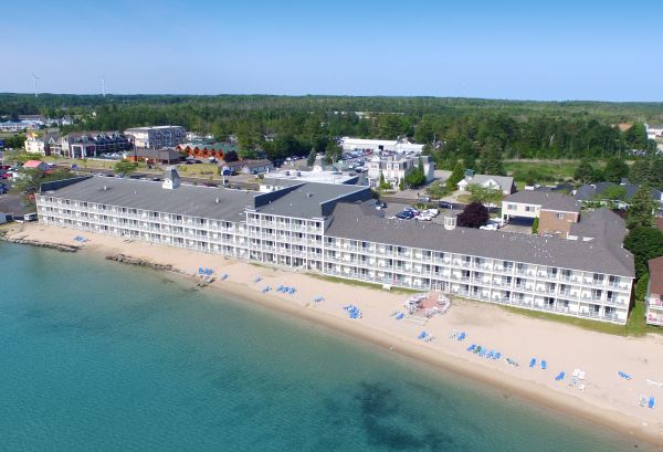 Hamilton Inn Select Beachfront Hotel
