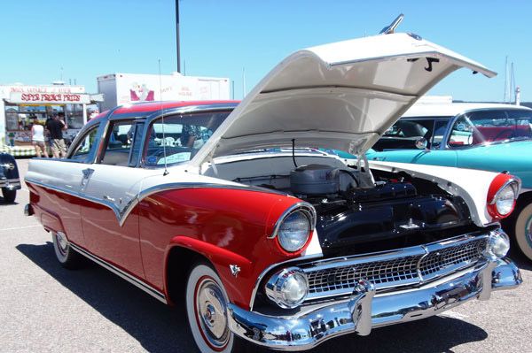 Antiques On The Bay Auto Show