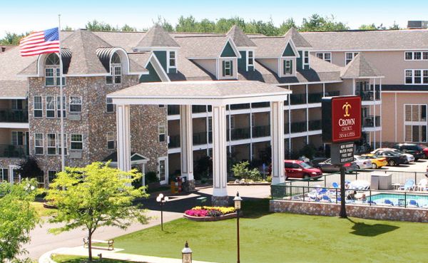 Crown Choice Inn & Suites Lakeview & Waterpark